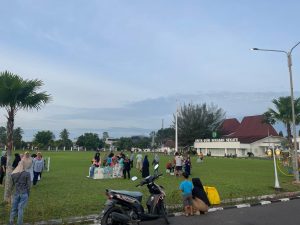 Pj Bupati Apriyadi Jadi Sasaran Foto Selfie