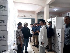 Pastikan Kesiapan Aman, PJ Bupati OKU Cek Gudang Logistik KPU
