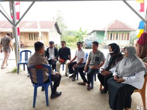 Polsek Pemulutan kembali gelar Jumat curhat sejumlah pertanyaan dan sasaran di berikan warga desa Ibul Besar I   