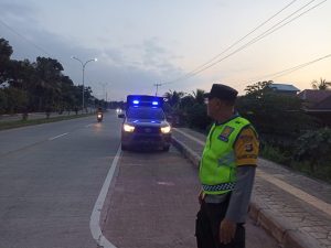 Patroli rutin selama bulan Ramadhan antisipasi gangguan Kamtibmas Polsek pemulutan laksanakan di sini !