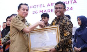 Dukung Jaminan Perlindungan Sosial Ketenagakerjaan, Semen Baturaja Raih Penghargaan Paritrana Award 2023
