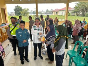 Polsek pemulutan amankan jalanya Pasar Murah yang diselenggarakan oleh Pemerintah Ogan Ilir bertempat di Balai Kecamatan Pemulutan Barat.