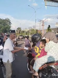 H-8 Ramadhan, PWI Lubuklinggau Kembali Bagikan Ratusan Takjil dan Nasi Kotak