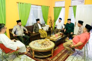 Idul Fitri 1445 H, Pj Bupati Apriyadi Door to Door Sowan ke Tomas di Sekayu