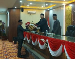 Hasil Reses Anggota DPRD Dapil I, II dan III Langsung di Serahkan Saat Sidang Paripurna