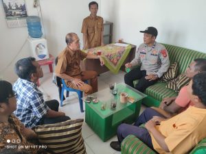 Juma’at Curhat Polsek Pemulutan tanggapi keluhan kemacetan dari warga desa Sungai Rasau