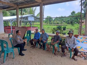 “Jum’at curhat “Tanggapi keluhan Warga desa sungai lebung personi polsek pemulutan akan lakukan ini !