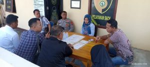 “Jum’at Curhat” Unit Intelkam Polsek Pemulutan dapat dapat curhatan warga !