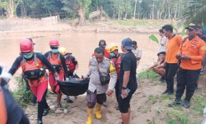 Jasad Sopir yang Tenggelam di Sungai Ogan Desa Tebing Kampung Ditemukan 