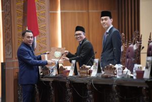 Fraksi-fraksi DPRD Prov. Sumsel Sampaikan Pandangan Umum terhadap Raperda Pertanggungjawaban Pelaksanaan APBD TA 2023
