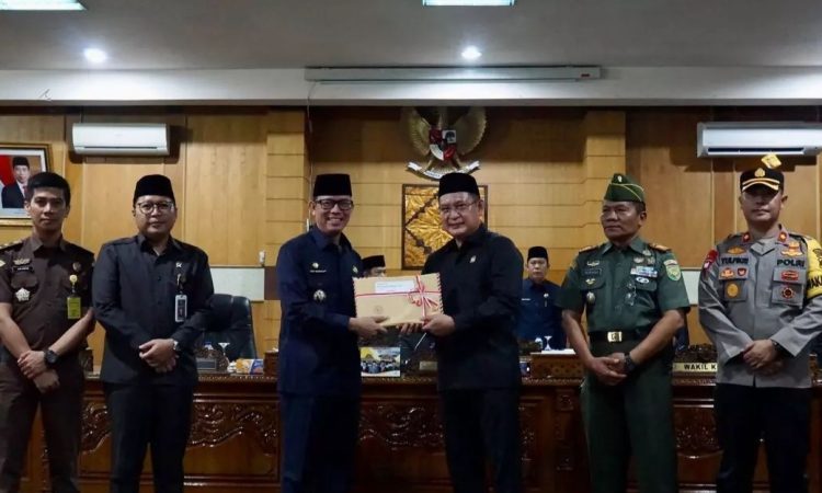 DPRD OKU Gelar Rapat Paripurna Bahas Raperda Pertanggungjawaban APBD TA. 2023