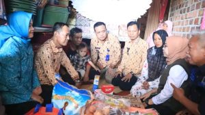 PJ Walikota Prabumulih Beri Bantuan Balita Stunting dan Uapayakan Bedah Rumah