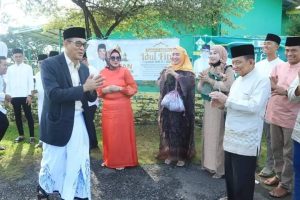 Bupati dan Wakil Bupati Pali Sholat Ied di Masjid Jami’ Komperta Pendopo