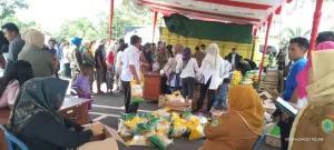 Jelang Idul Fitri, Bupati Pali Heri Amalindo Gelar Gerakan Pangan Murah Bagi Warga Kurang Mampu