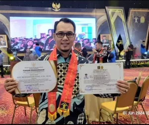 Kades Babat Jadi Yang Pertama dan Satu-satunya Di Pali Raih Penghargaan Non Litigation Peacemaker Kemenkumham