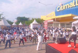 Sukseskan Pilkada Serentak 2024, KPU OKU Gelar Senam Sehat Bersama dan Berbagi Doorprize