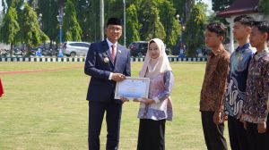Hari Sumpah Pemuda, Belasan Pemuda Berprestasi di OKI Terima Penghargaan