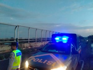 Antisipasi kenakalan remaja dan tawuran personil Polsek Pemulutan laksanakan patroli subuh selama Bulan Ramadhan 
