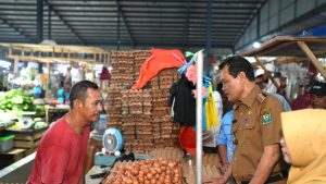 Cek Ketersediaan Harga dan Bahan Pangan, Bupati Muara Enim Sambangi Pasar Inpres