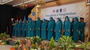 Bupati OKI Perkuat Peran Perempuan Bangun Daerah Kukuhkan Pengurus TP PKK, Dekranasda dan Posyandu