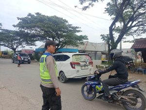 Patroli di tempat Rawan kemacetan dan kecelakaan ini yang dilakukan personil Polsek Pemulutan !