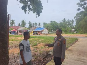 Sambang ke desa binaan Bhabinkamtibmas Polsek Pemulutan berikan himbauan jaga  Kamtibmas