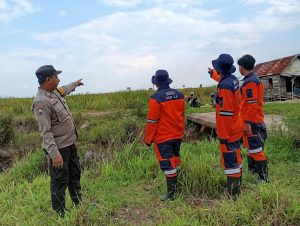 Personil Polsek Pemulutan mitigasi karhutla di wilayah rawan kebakaran di musim kemarau 