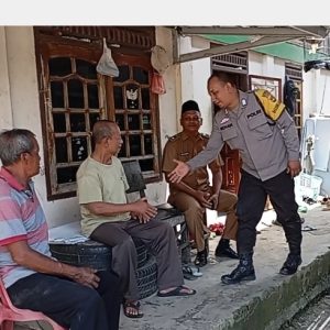 Bhabinkamtibmas Polsek Pemulutan Sambang ke desa binaan berikan himbauan jaga  Kamtibmas