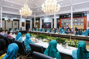 Ikuti Rakor di Griya Agung, TP PKK Hj Patimah Toha Siap Sinergi Untuk Menyelaraskan Program Kerja