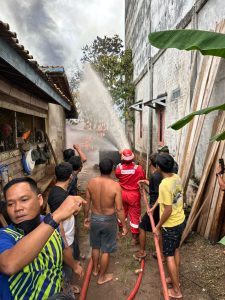 Api Lahap 1 Unit Rumah Warga, Tim Gabungan Sigap Padamkan Kebakaran di Mangun Jaya