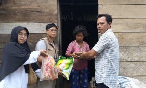 SMSI OKU Selatan Peringati HUT ke-9 dengan Aksi Sosial, Warga di Muaradua Terima Sembako