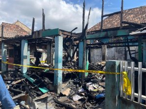 Kebakaran Hebat di Payuputat : Tiga Penghuni Rumah Tak Terselamatkan, Wali Kota Prabumulih Sampaikan Duka