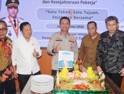Anggota DPRD Ogan Ilir Ikut Aksi Doa Bersama dan Potong Tumpeng dengan Serikat Buruh Pada Peringati May Day 2026
